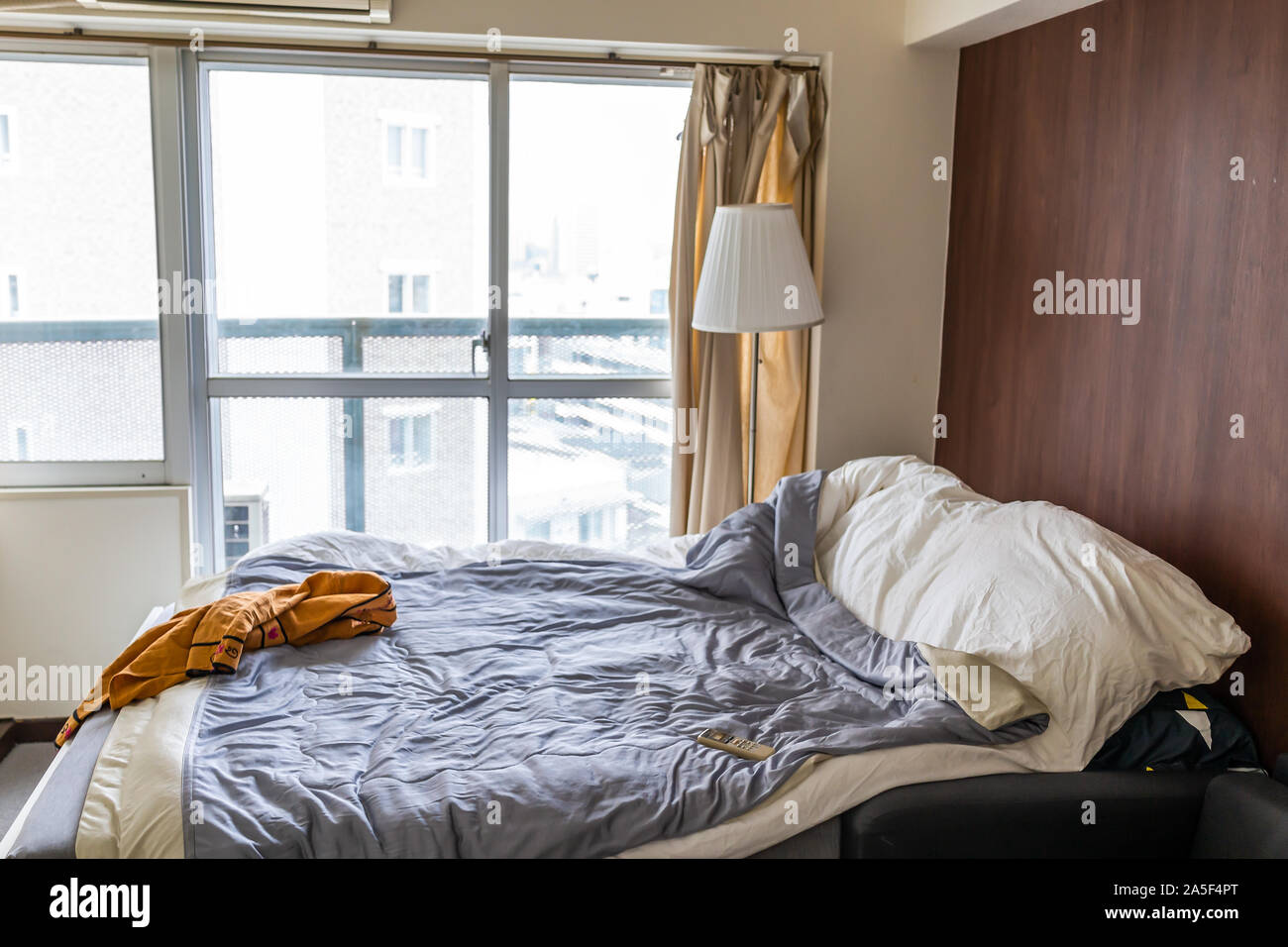 Small flat interior hi-res stock photography and images - Alamy