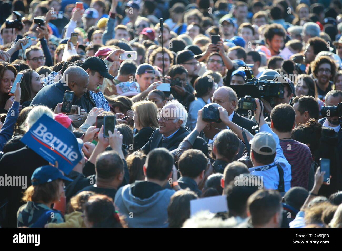 Bernie Rally Bridge Queensboro Bridge Trees High Resolution Stock Photography and Images ...