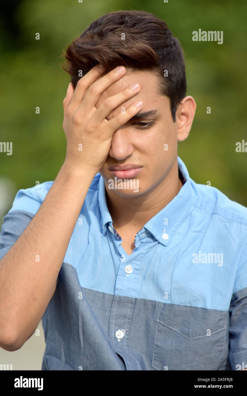 Hispanic teen boy hi-res stock photography and images - Alamy