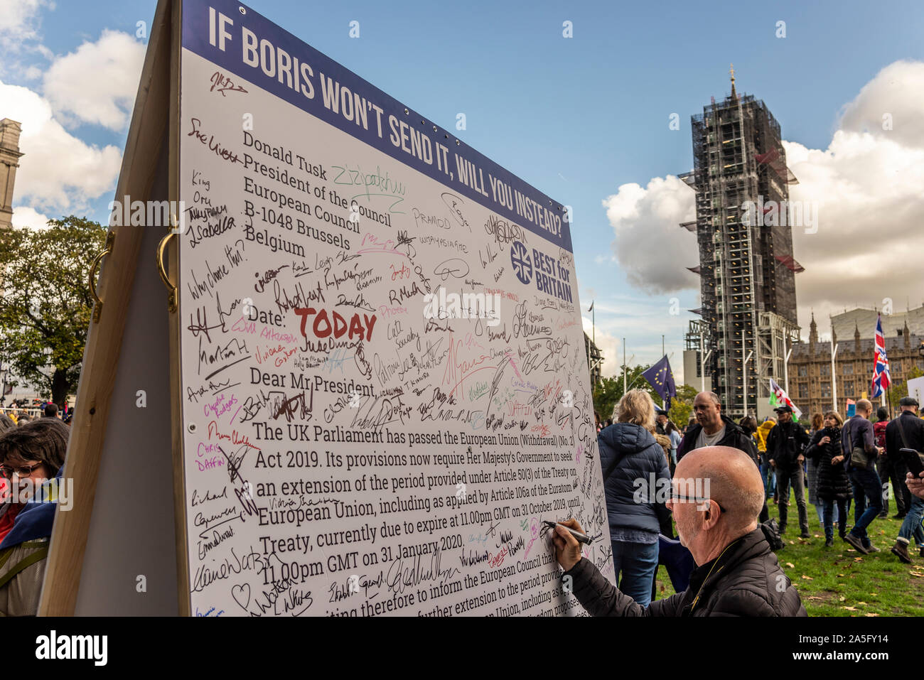 People's Vote March Brexit rally for a second referendum whilst Parliament sat for the Letwin Amendment. Signatures on Boris Johnson extension letter Stock Photo