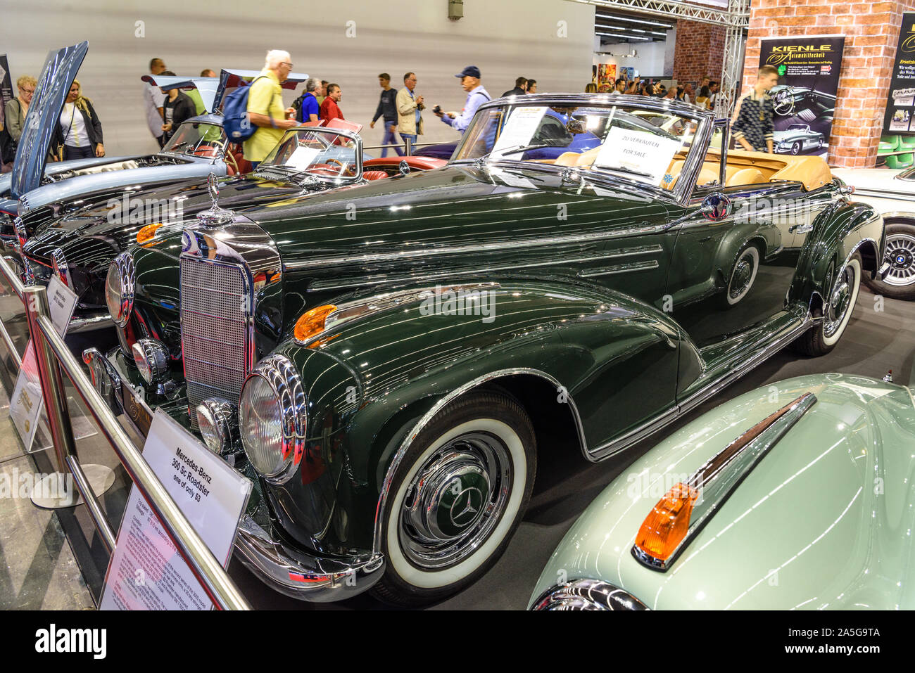 Green Mercedes Benz Antique Car High Resolution Stock Photography And Images Alamy