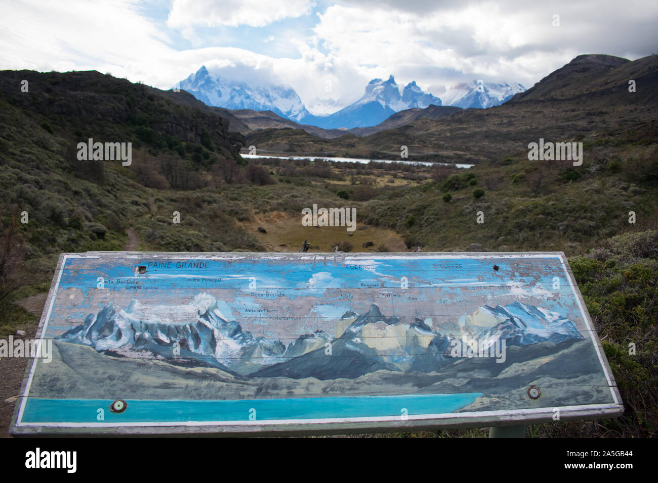 Hiking map with Torres Del Paine - Hiking Map With Torres Del Paine Mountain Range In The Background In Patagonia Chile 2A5GB44 