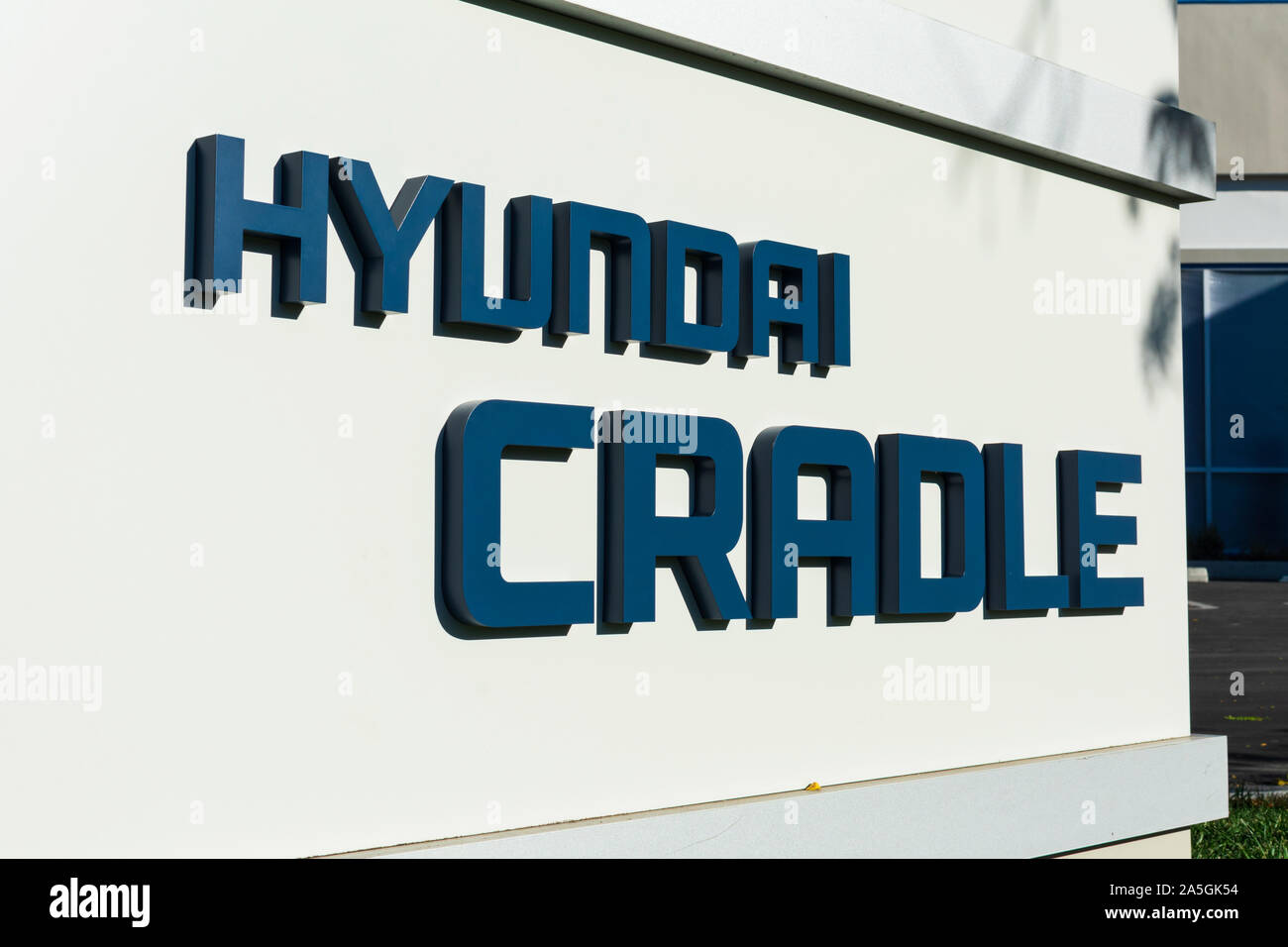 Hyundai Cradle sign at center for robotic-augmented design in living experiences of Hyundai Motor Group in Silicon Valley Stock Photo