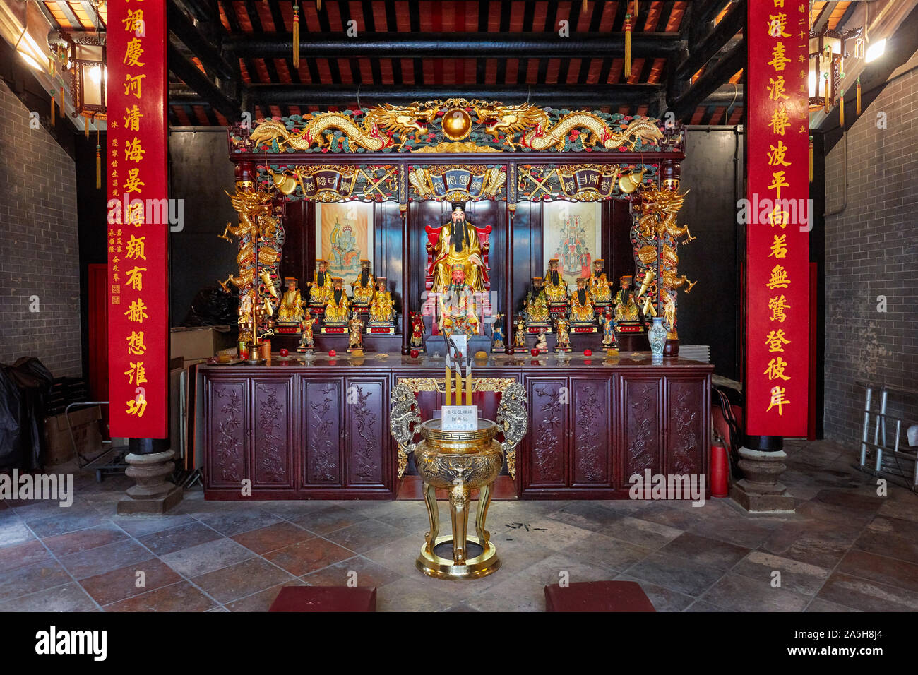 Golden altar of incense hi-res stock photography and images - Alamy