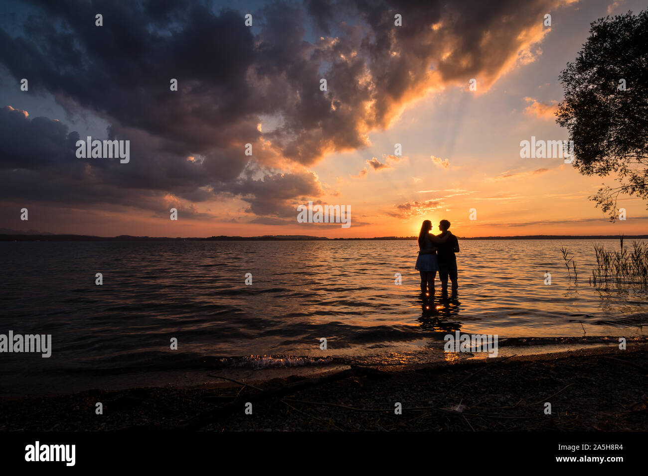 Love couple at the sea Stock Photo - Alamy