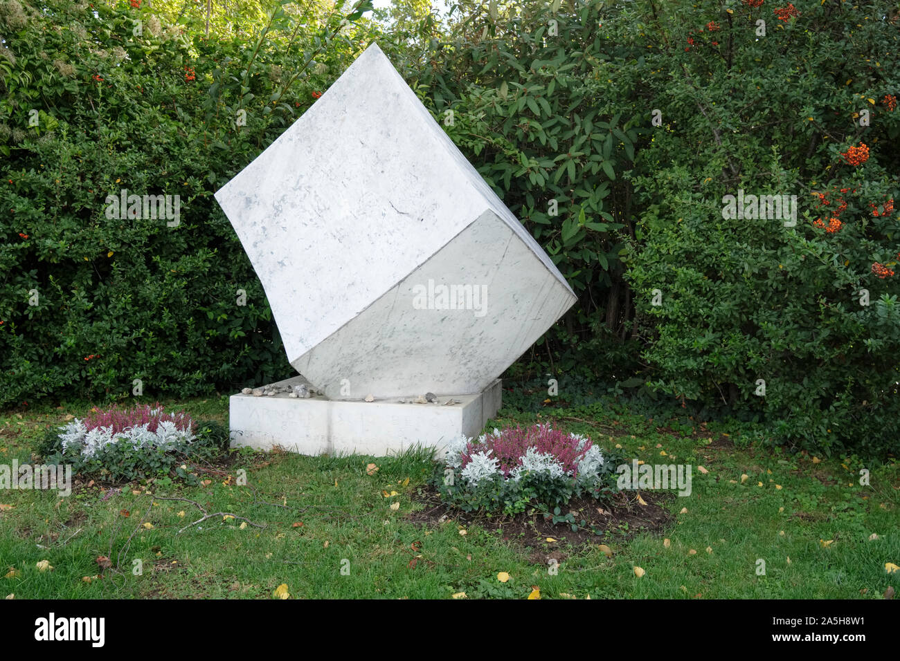 The grave of composer Arnold Schönberg, Zentralfriedhof, Vienna, Austria Stock Photo