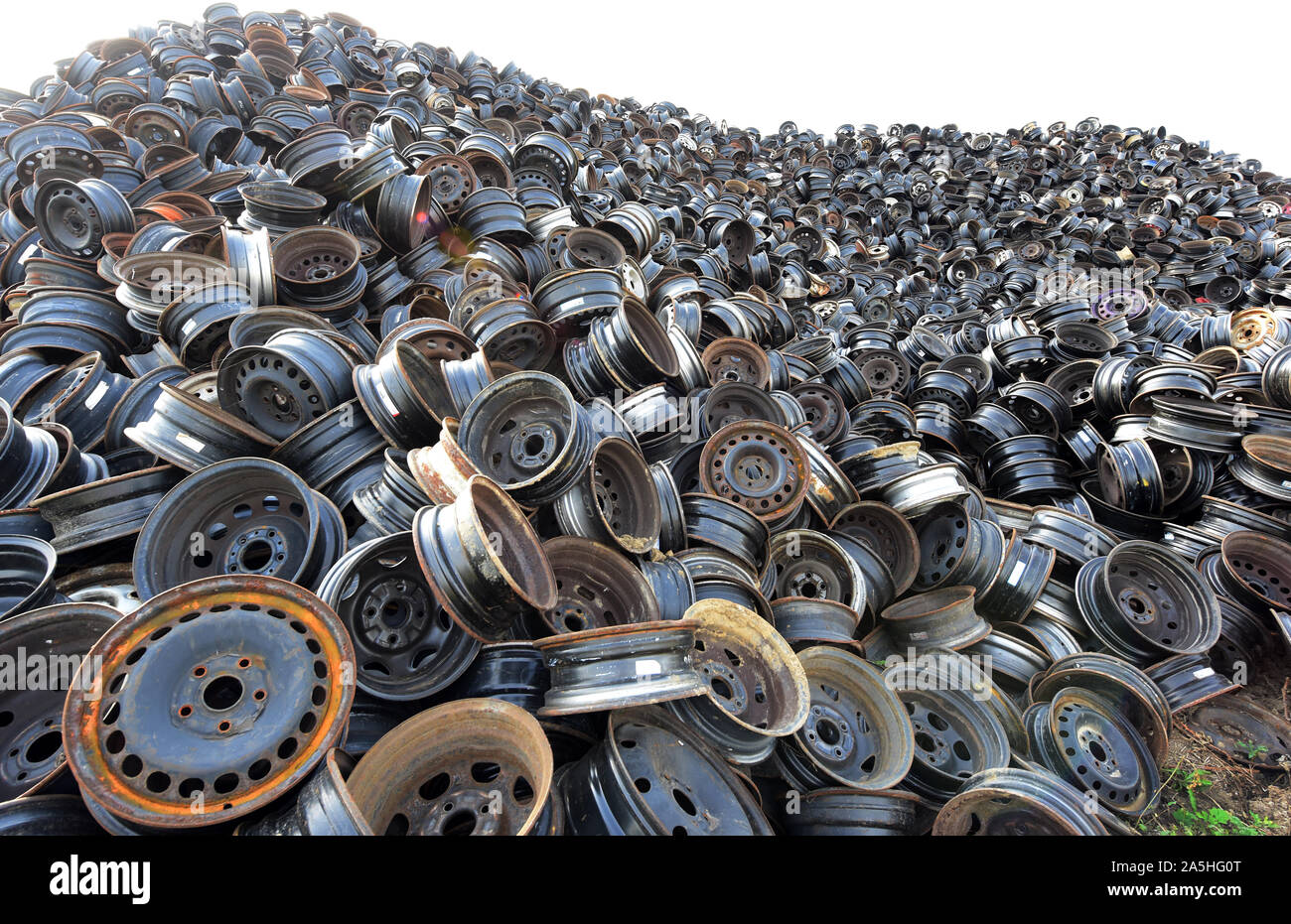 Recyclable car parts hires stock photography and images Alamy
