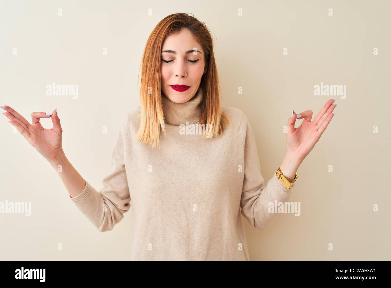 Yulienne | Elegant Turtleneck