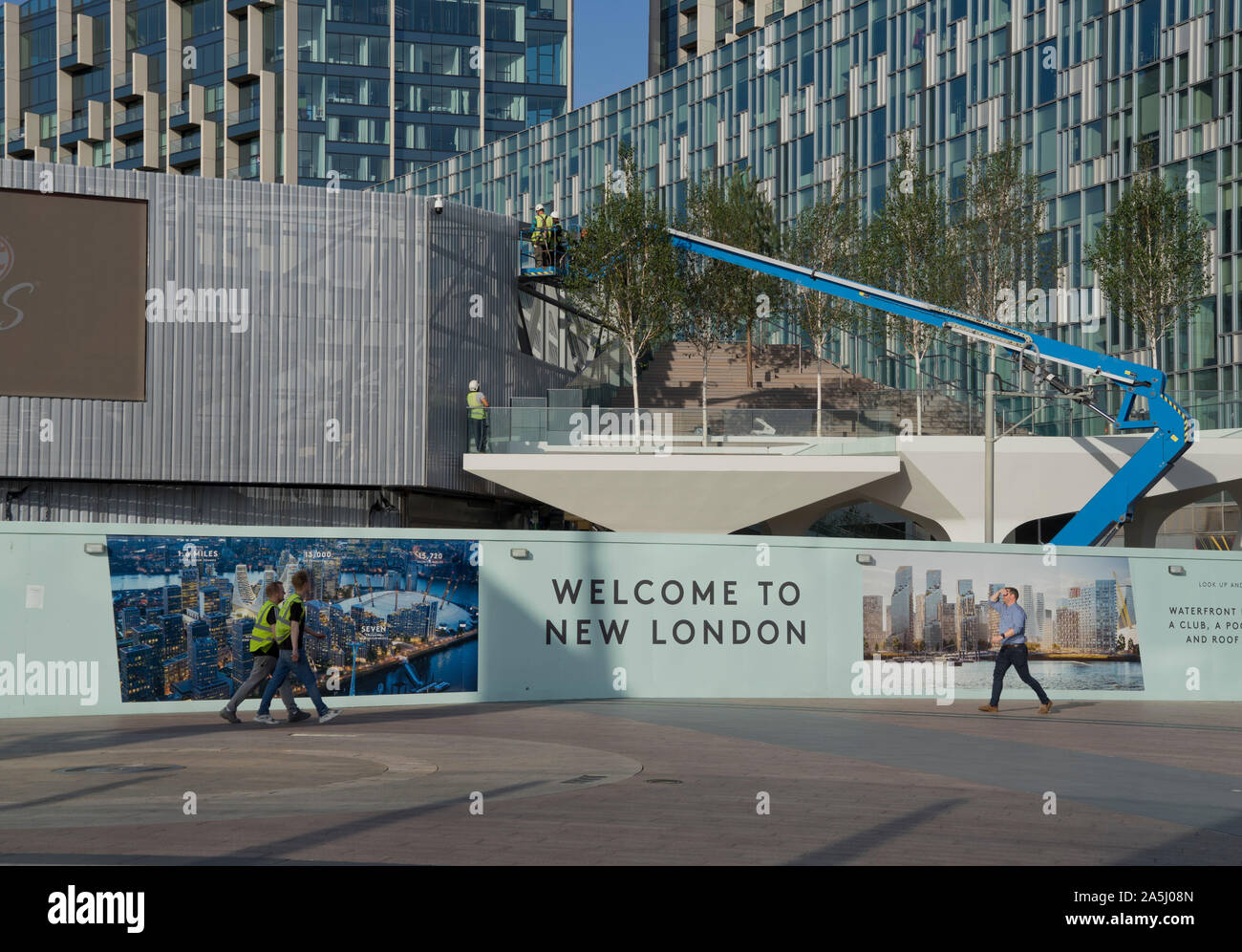 North Greenwich Tube Station Stock Photos & North Greenwich Tube ...
