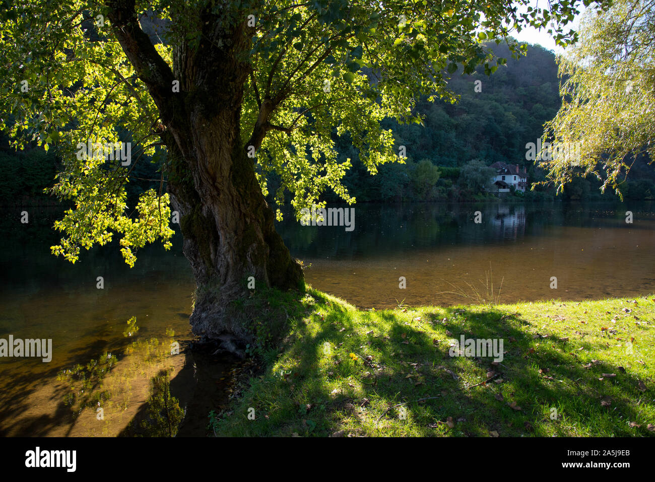 Dordogne river in the Lot area in france Stock Photo