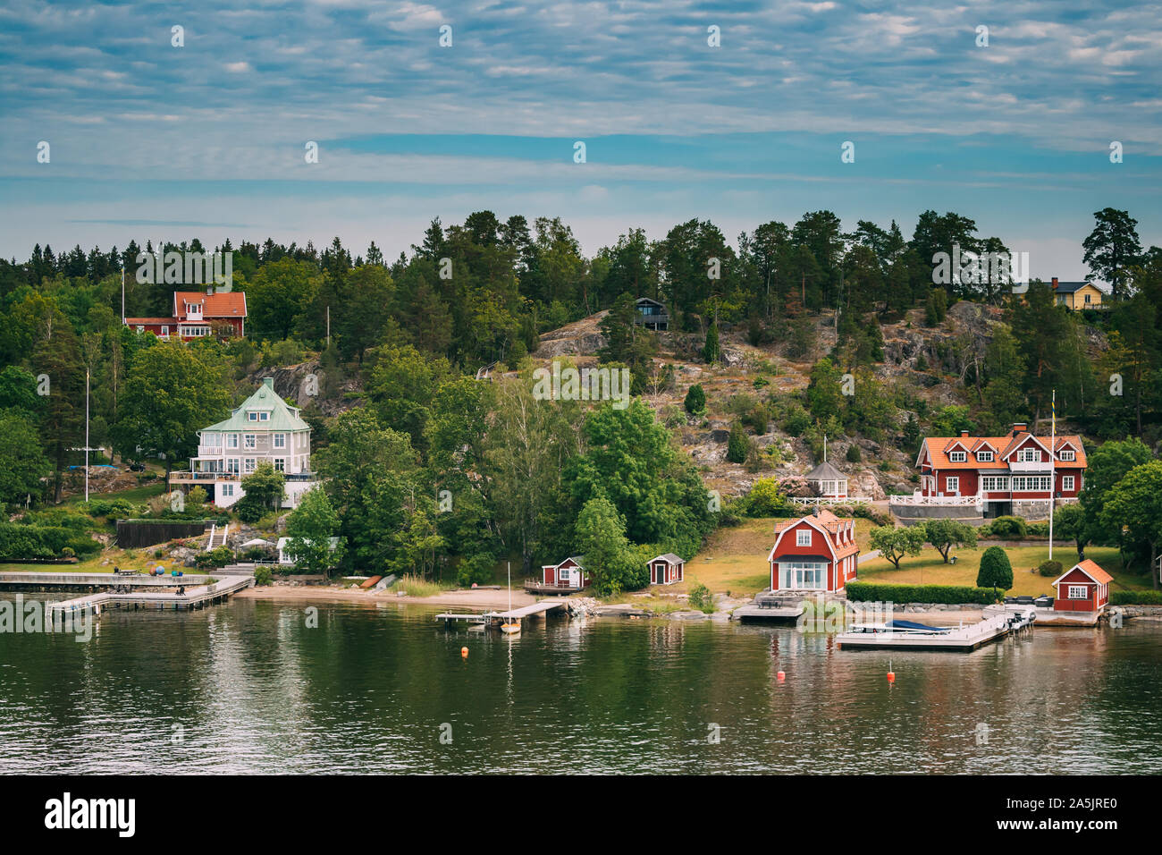 Log Cabin On Small Island Stock Photos Log Cabin On Small Island
