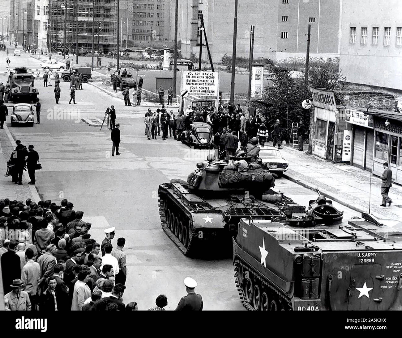 Berlin U S Tanks Show Of Force In American Sector Berlin West Berlin Stock Photo Alamy