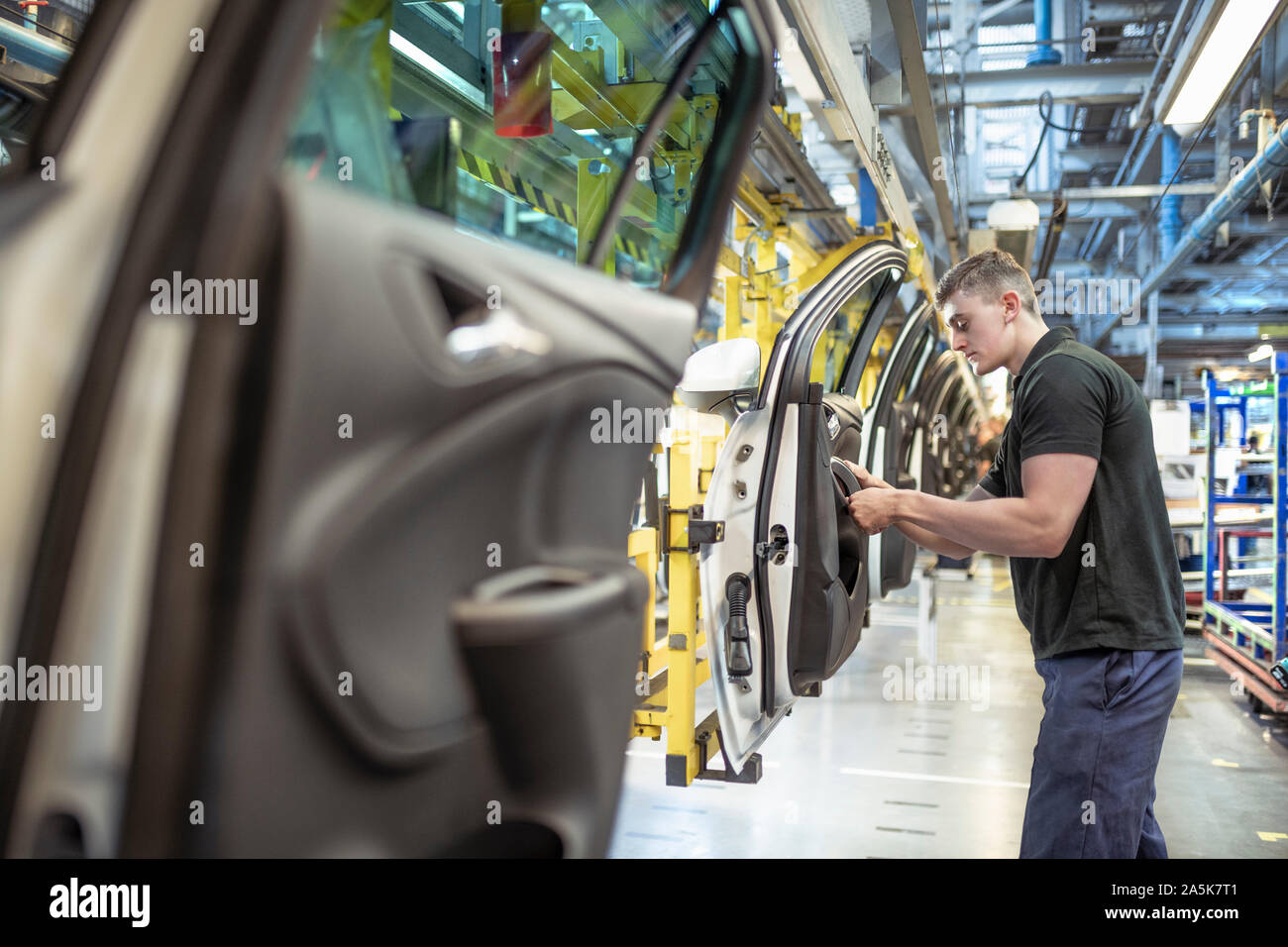 Manual doors hires stock photography and images Alamy