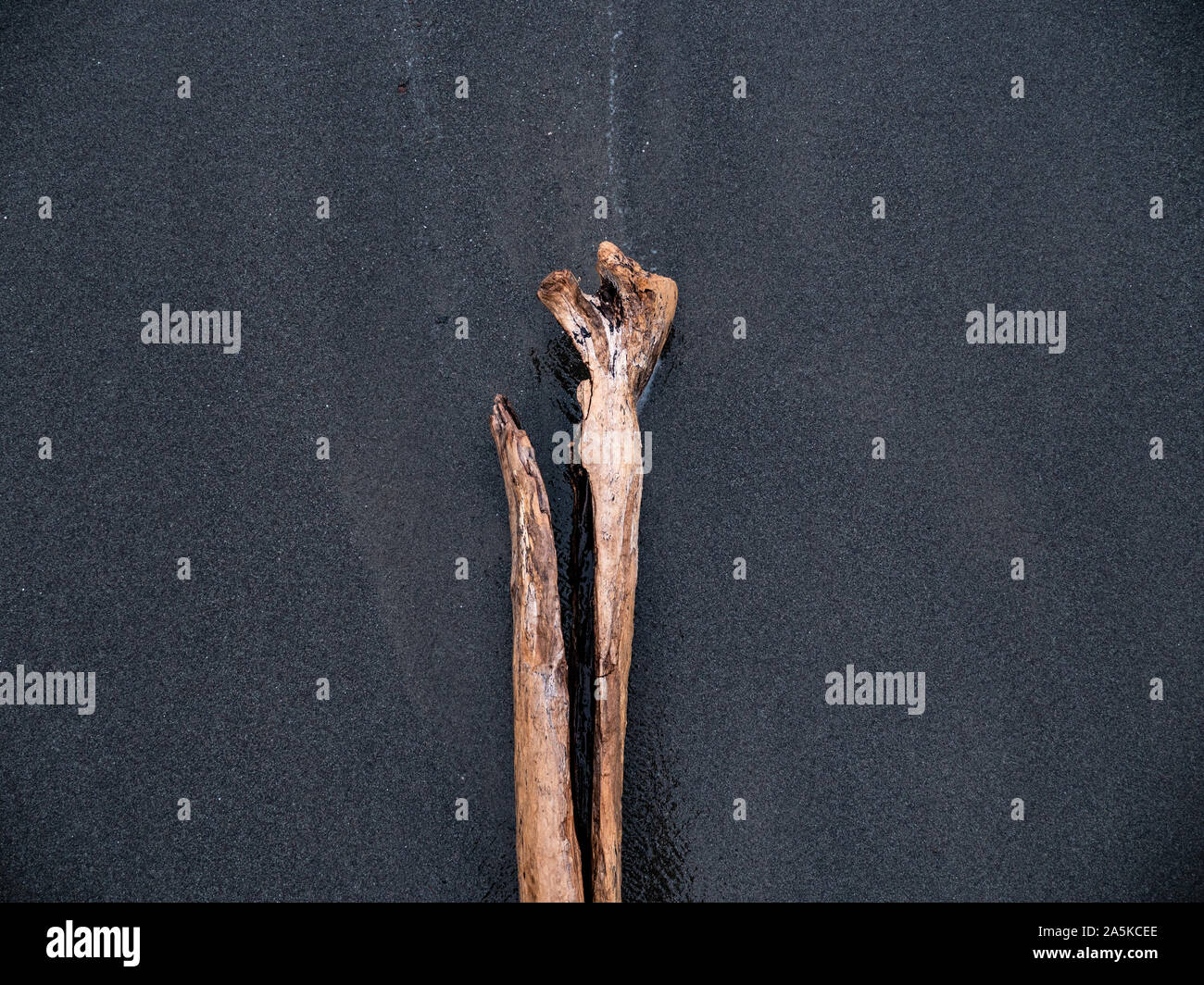 Split piece hi-res stock photography and images - Alamy