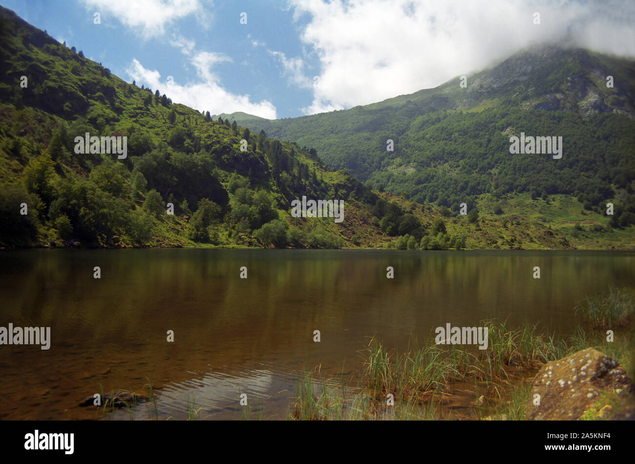 Étang de Lers, a small mountain lake in the French Pyrénées, Ariège, Occitanie, France Stock Photo
