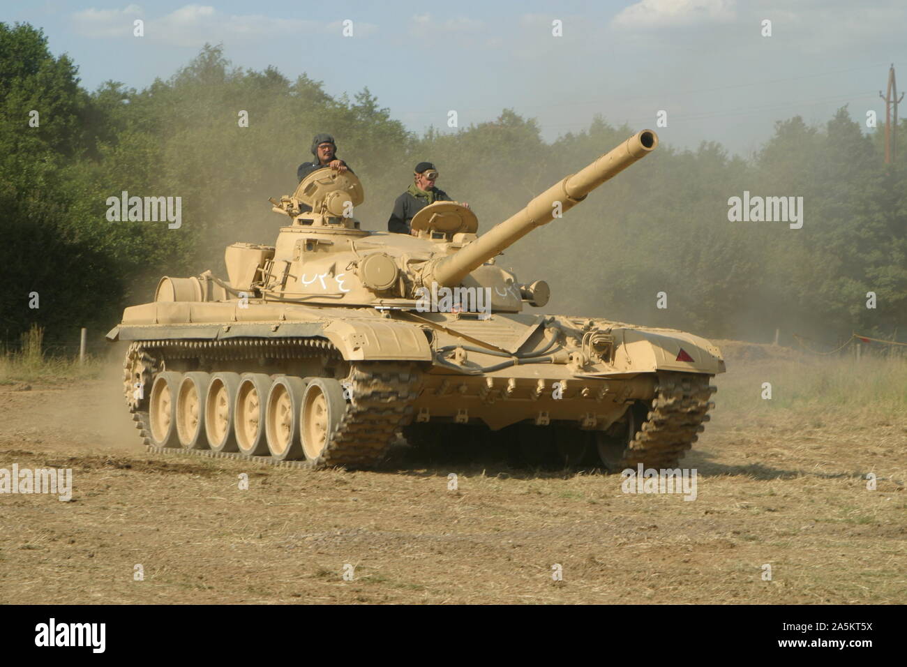 Russian T 72 In Iraqi Gulf War Markings The Tank Has A 3 Man Crew The Tank Was Widely Exported To Client States Of The Former Soviet Union Stock Photo Alamy