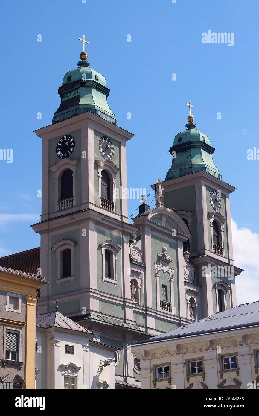 Lat 48 30543500 hi-res stock photography and images - Alamy