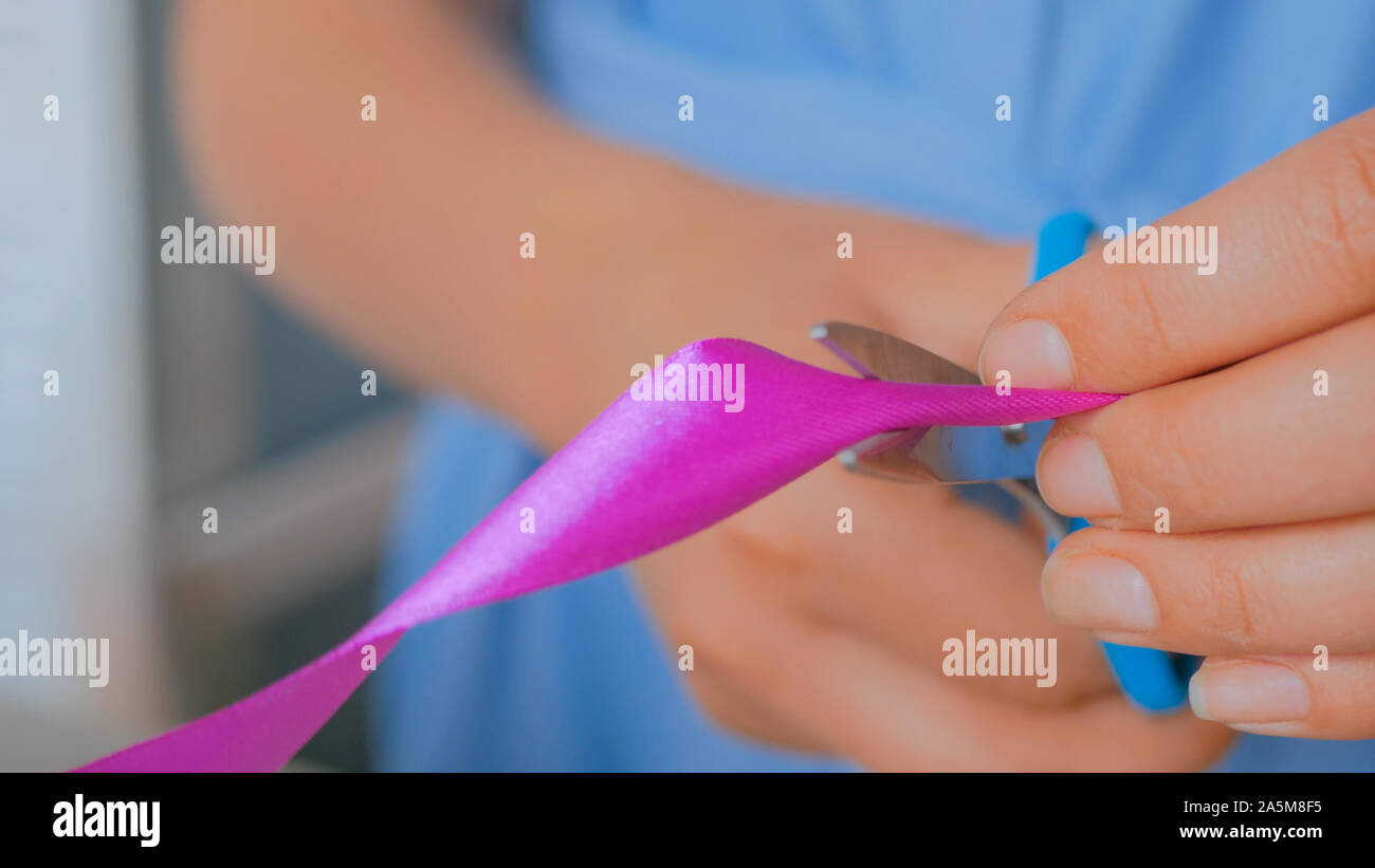 Cutting ribbon hi-res stock photography and images - Alamy