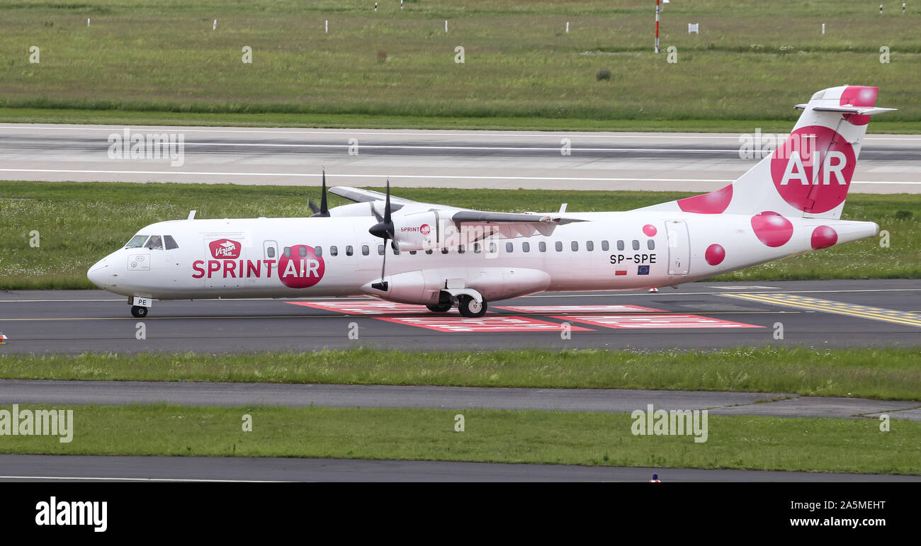 72 202. Atr 72-202 qc. 72 202. Авиакомпании tuninter. Атр 72 200.