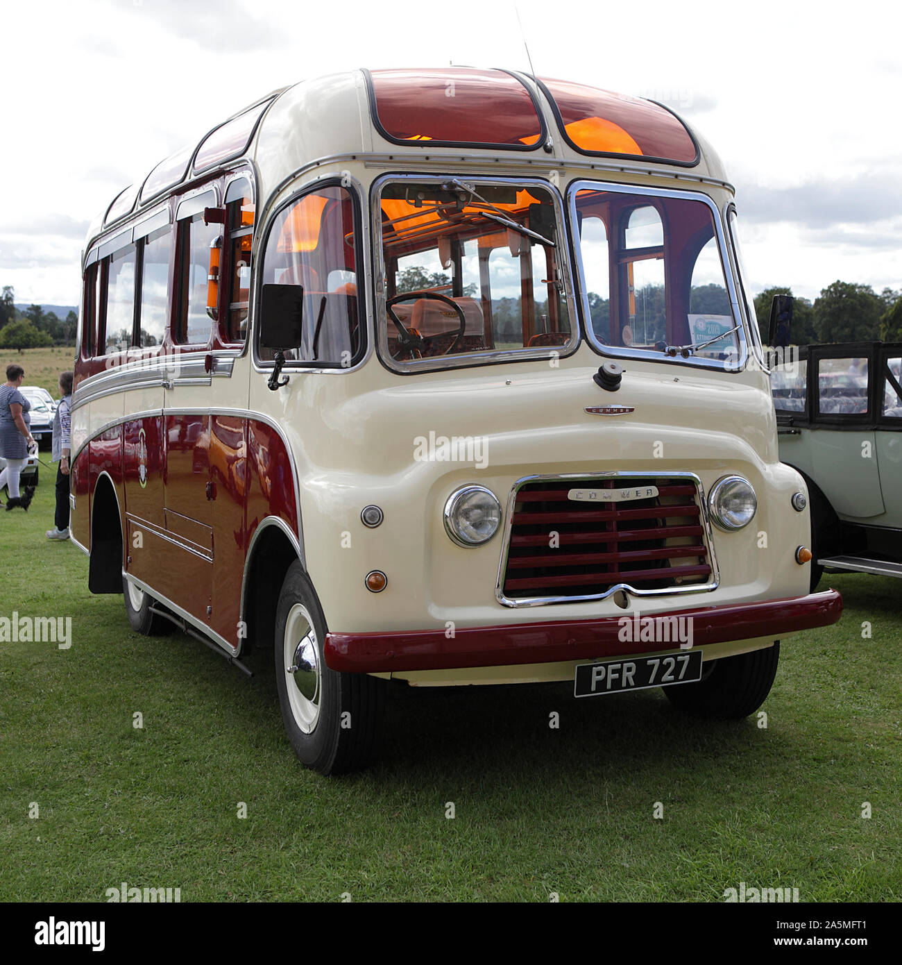 1970 昭和レトロ1/43 Corgi Commer Bus 撮影車