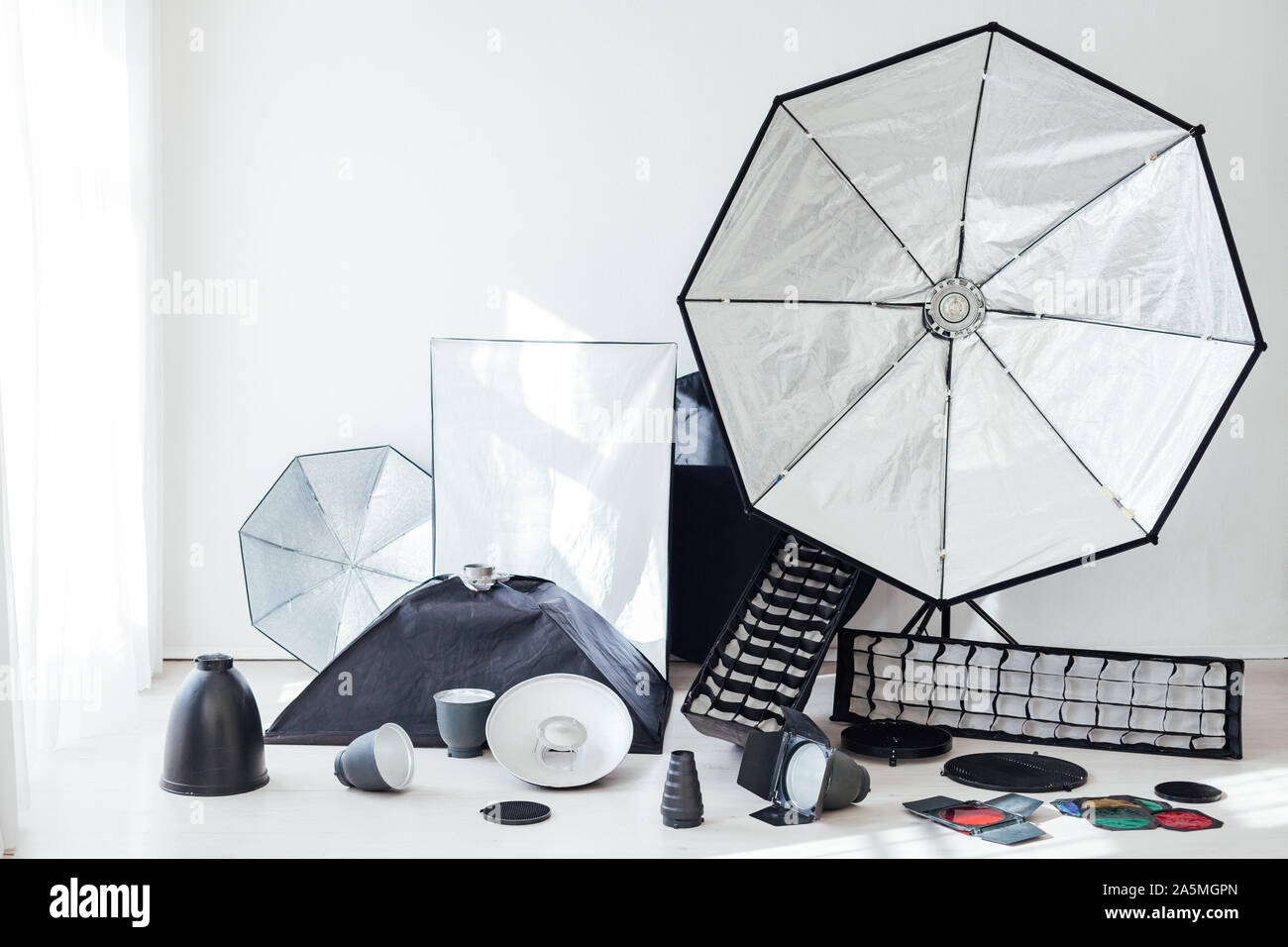 Photo studio equipment flash filters photo accessories Stock Photo Alamy
