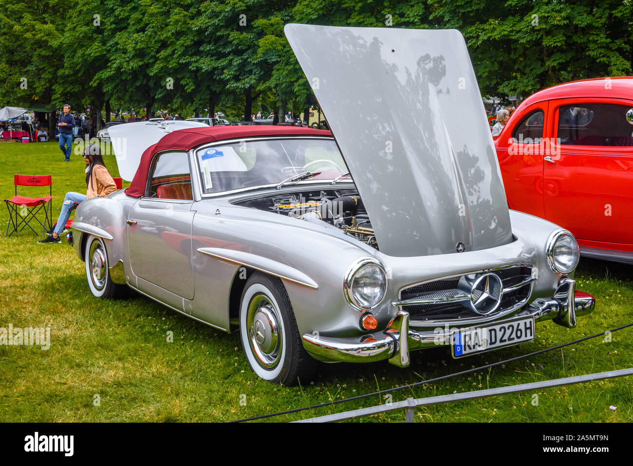 Baden Baden Germany July 2019 Silver Gray Red Mercedes Benz 190 Sl 1965 1963 Cabrio Roadster With Opened Hood Oldtimer Meeting In Kurpark Stock Photo Alamy