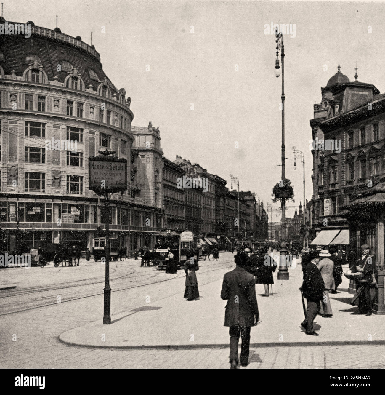 Mariahilferstraße - Vienna 1900 - Vintage photography Stock Photo