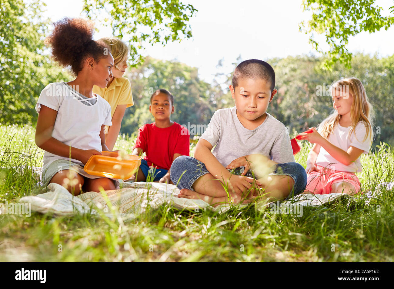 Children summer holiday hi-res stock photography and images - Alamy