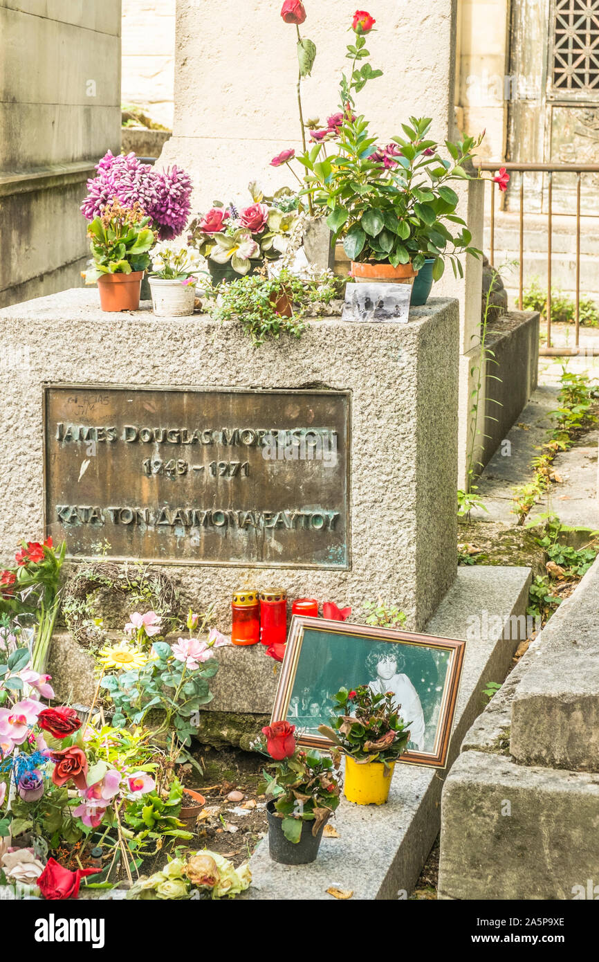 gravesite of singer jim morrison, pere lachaise cemetery Stock Photo
