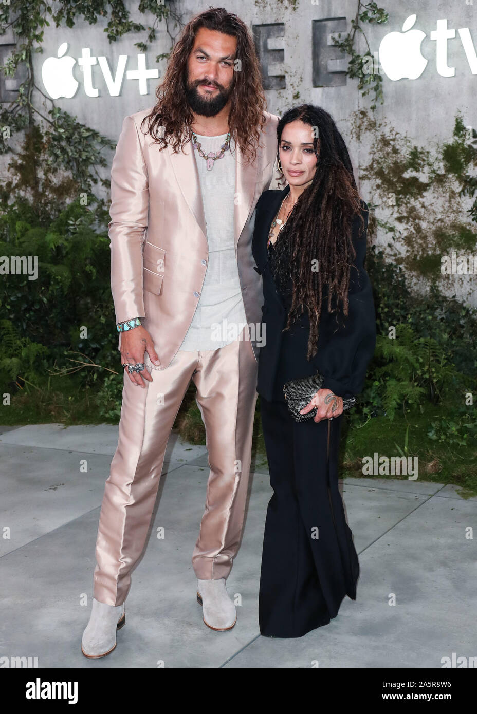 Lisa Bonet Films Et Programmes Tv Beige satin clutch hi-res stock photography and images - Alamy
