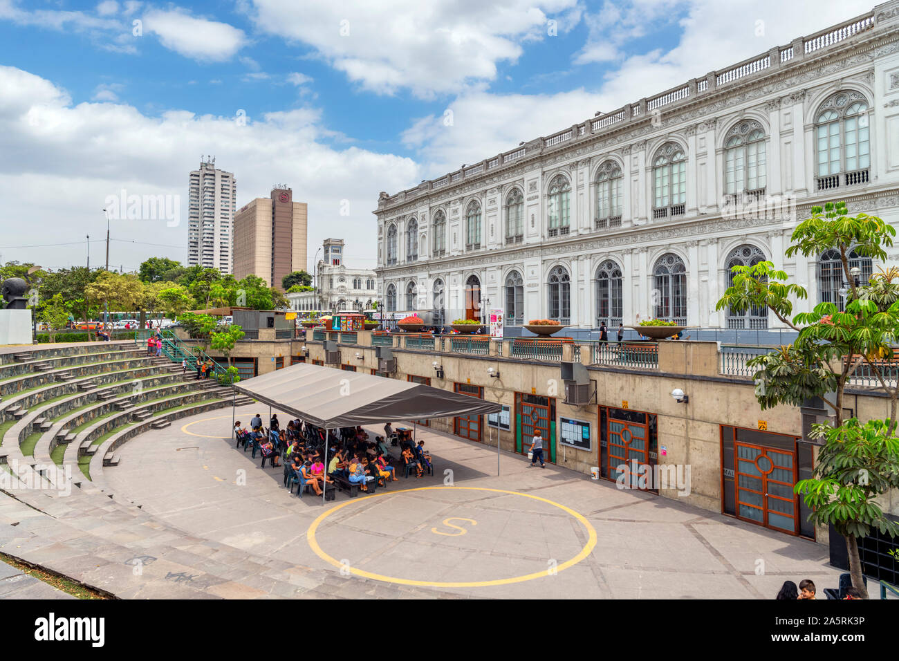 Museum of Art of Lima (Museo de Arte de Lima), Palacio de la Exposición, Lima, Peru, South America Stock Photo