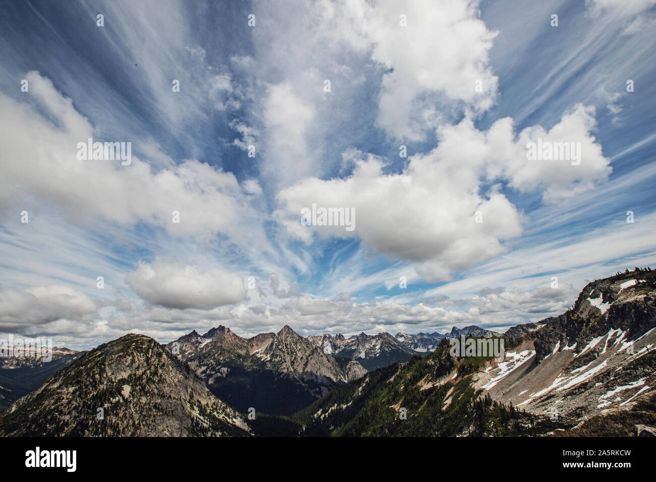 Sky, clouds and mountains in the Cascades near rainy pass, washington ...