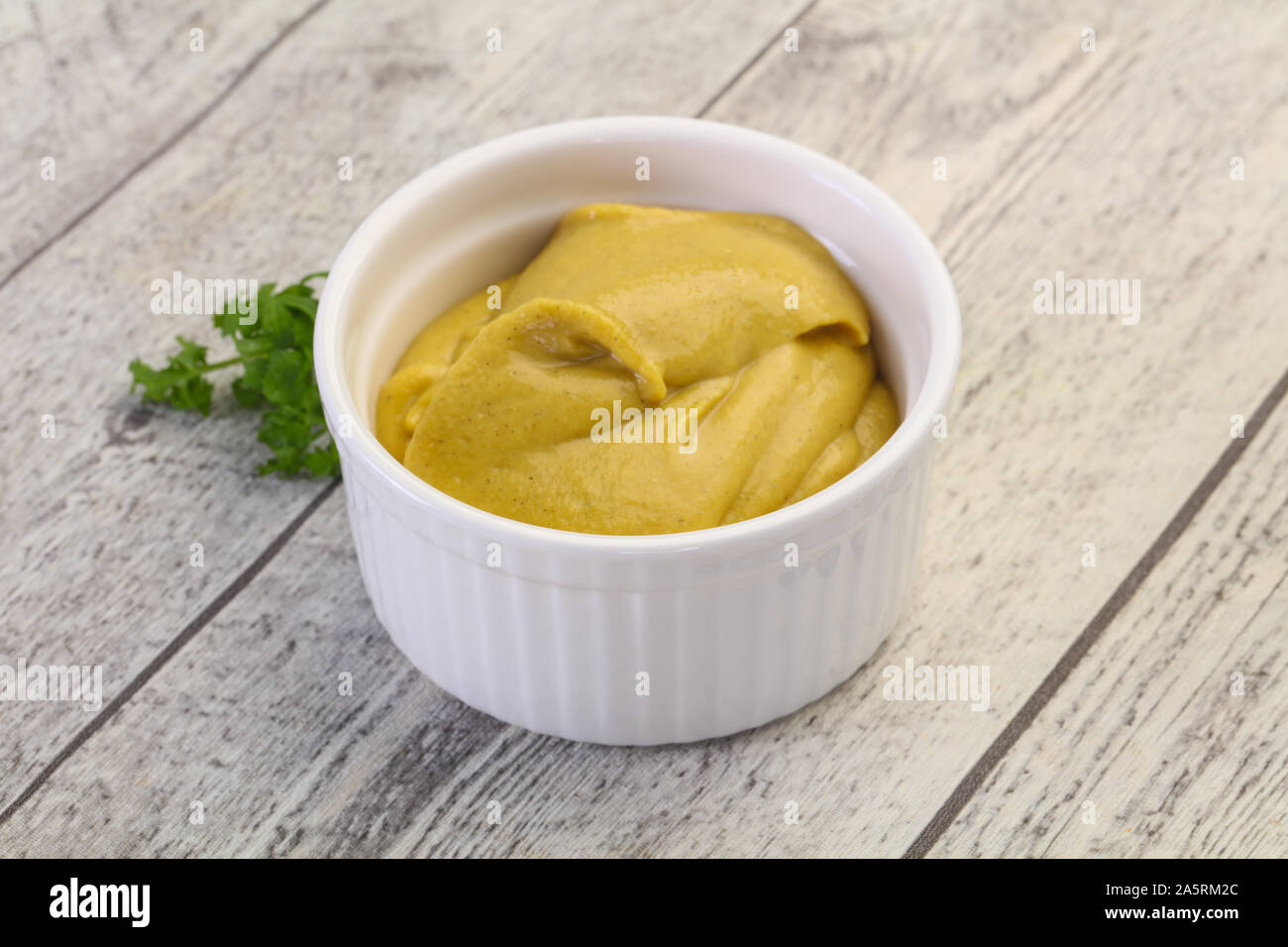 Smooth english mustard hi-res stock photography and images - Alamy