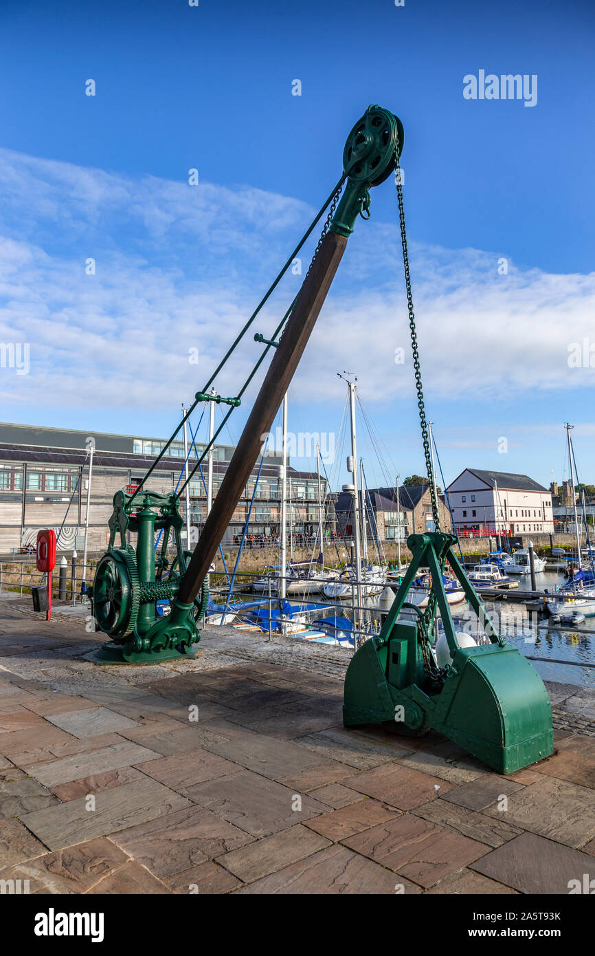 Old crane at Victoria Dock, Caernarfon, North Wales Stock Photo