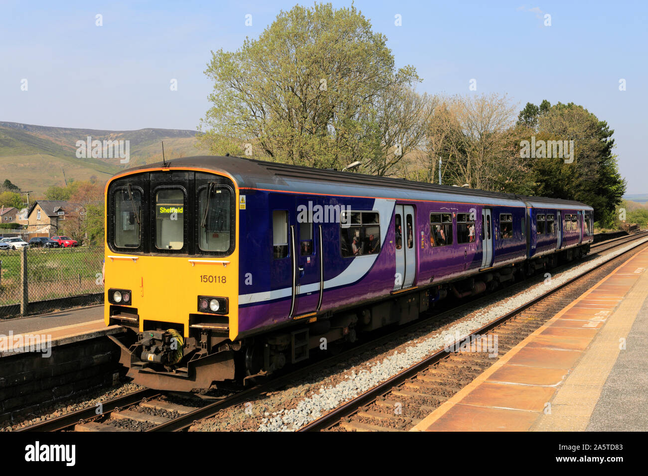 Northern Trains 150118 at Edale railway station, Peak District National Park, Derbyshire, England, UK Stock Photo