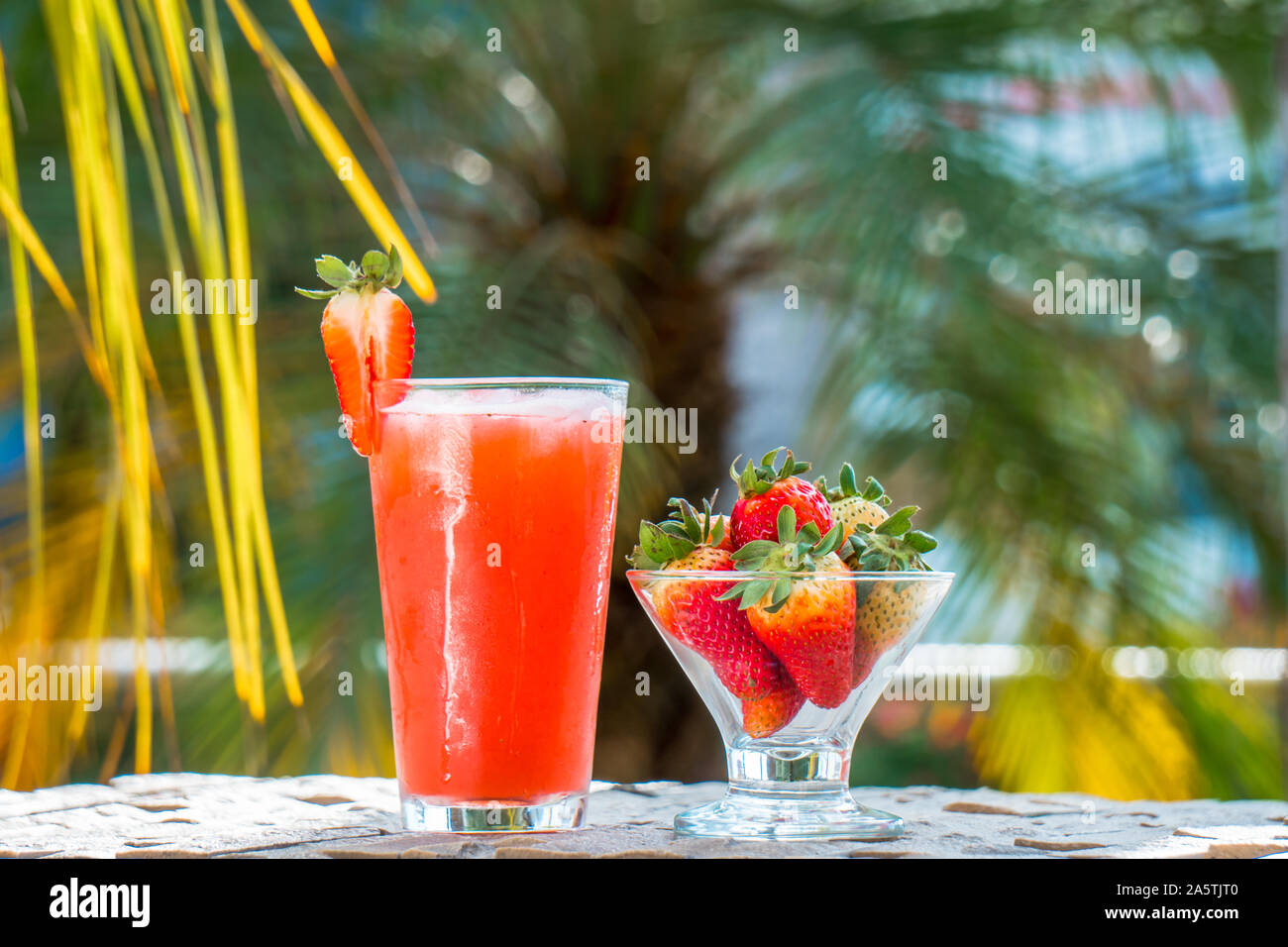 jugo de fresa natural Stock Photo