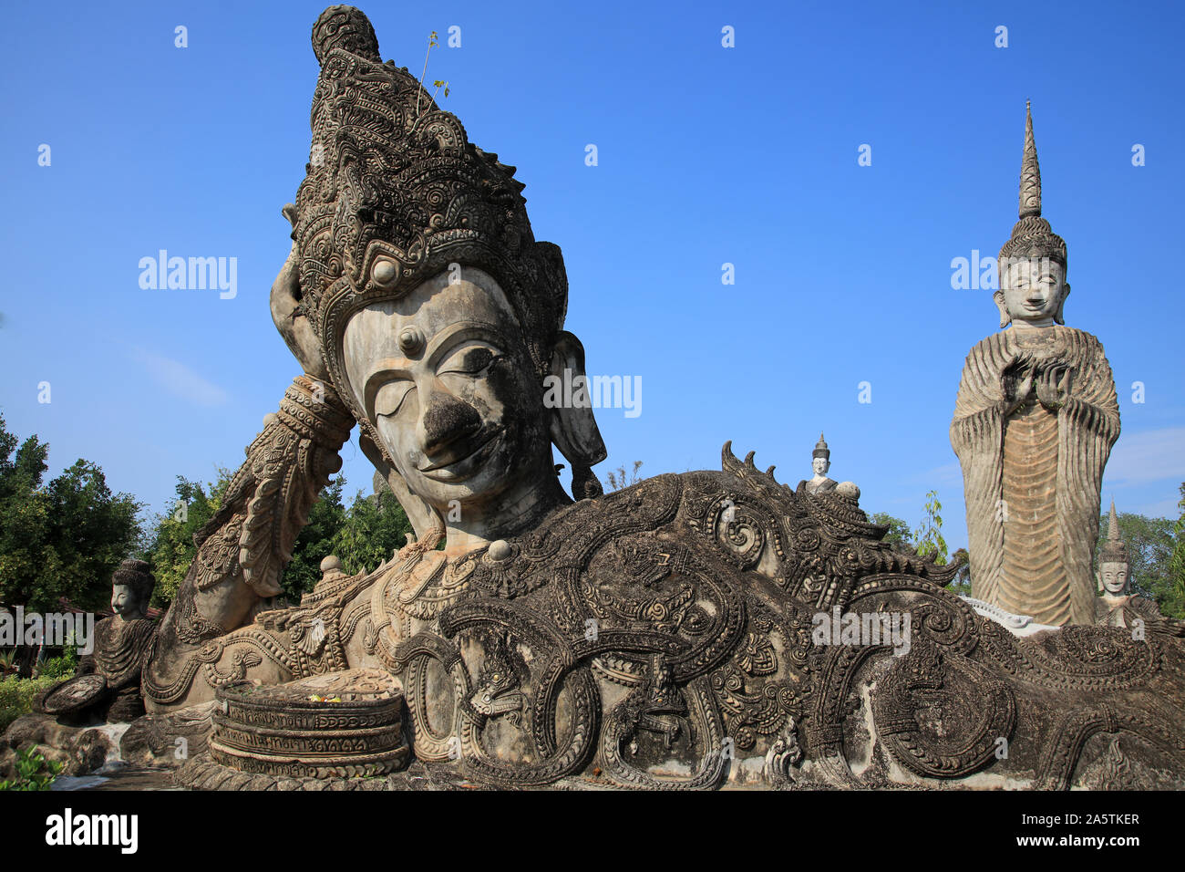 Statuen im Buddha Park in Nong Khai, Thailand, Asien, Schlafender Buddha, Stock Photo