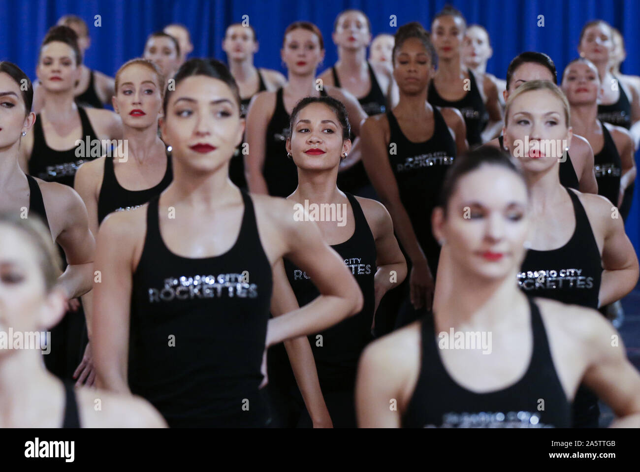 Kickline Stock Photos & Kickline Stock Images - Alamy