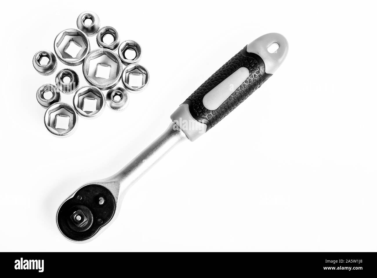 Ratchet tool. Ratchet wrench. Steel made no skid threaded handle