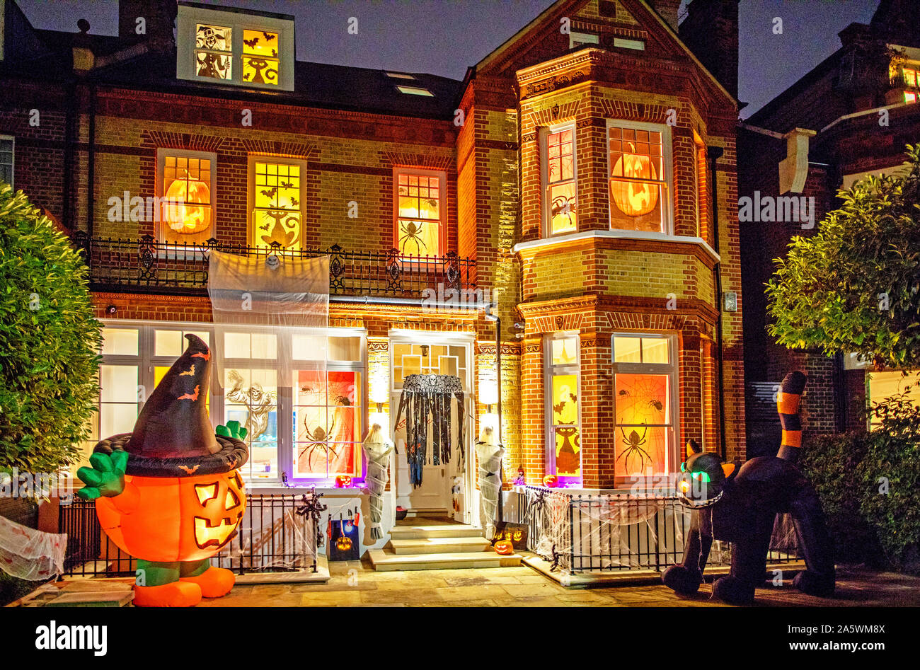 Haunted house uk hires stock photography and images Alamy