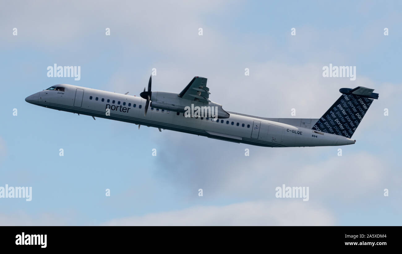 Porter Airlines Bombardier Dash-8 Q400 departing Billy Bishop Toronto City Airport. Stock Photo