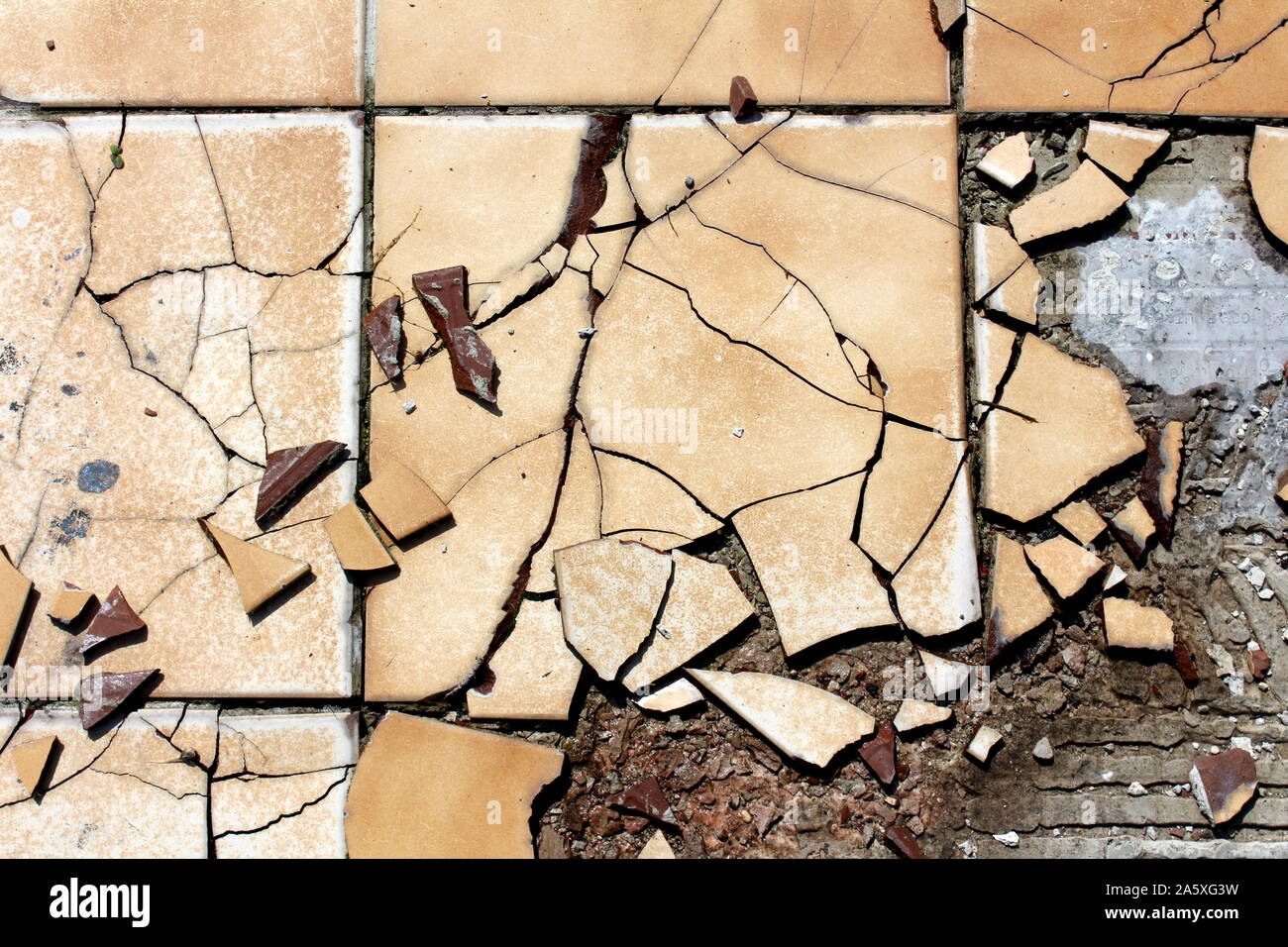 Broken tiles kitchen hi-res stock photography and images - Alamy