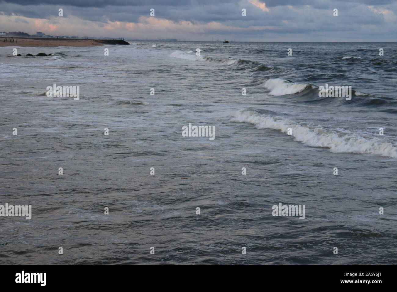 Empty tropical beach background. Horizon with sky and white sand Stock ...