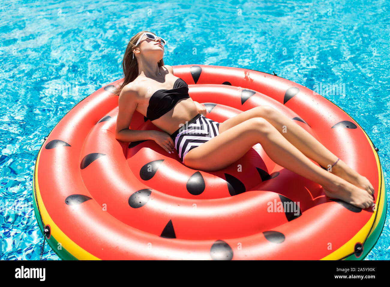 inflatable tanning pool