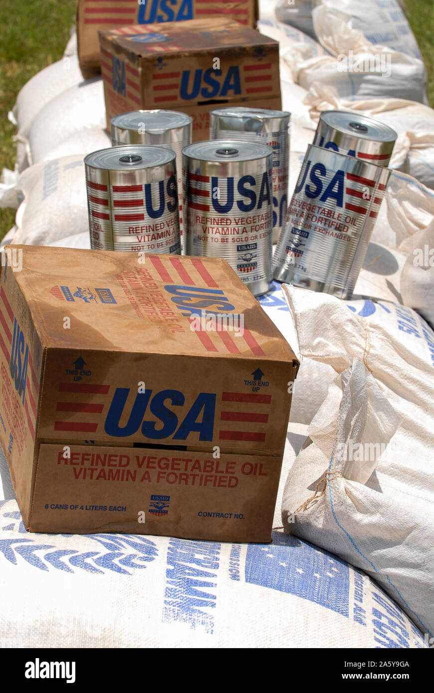 UGANDA, Kitgum , World Food Programme, distribution of EU aid maize and