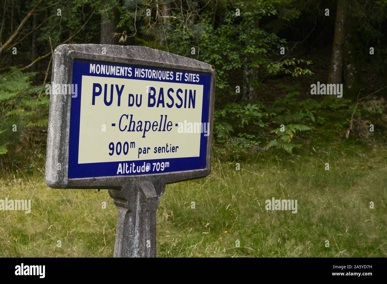France Puy du Bassin Chapelle 2018 - Old ceramic Michelin road signs ...