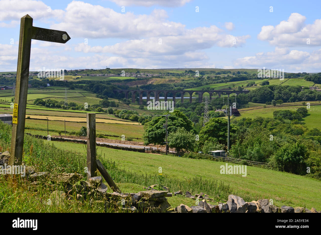 Cullingworth viaduct hires stock photography and images Alamy