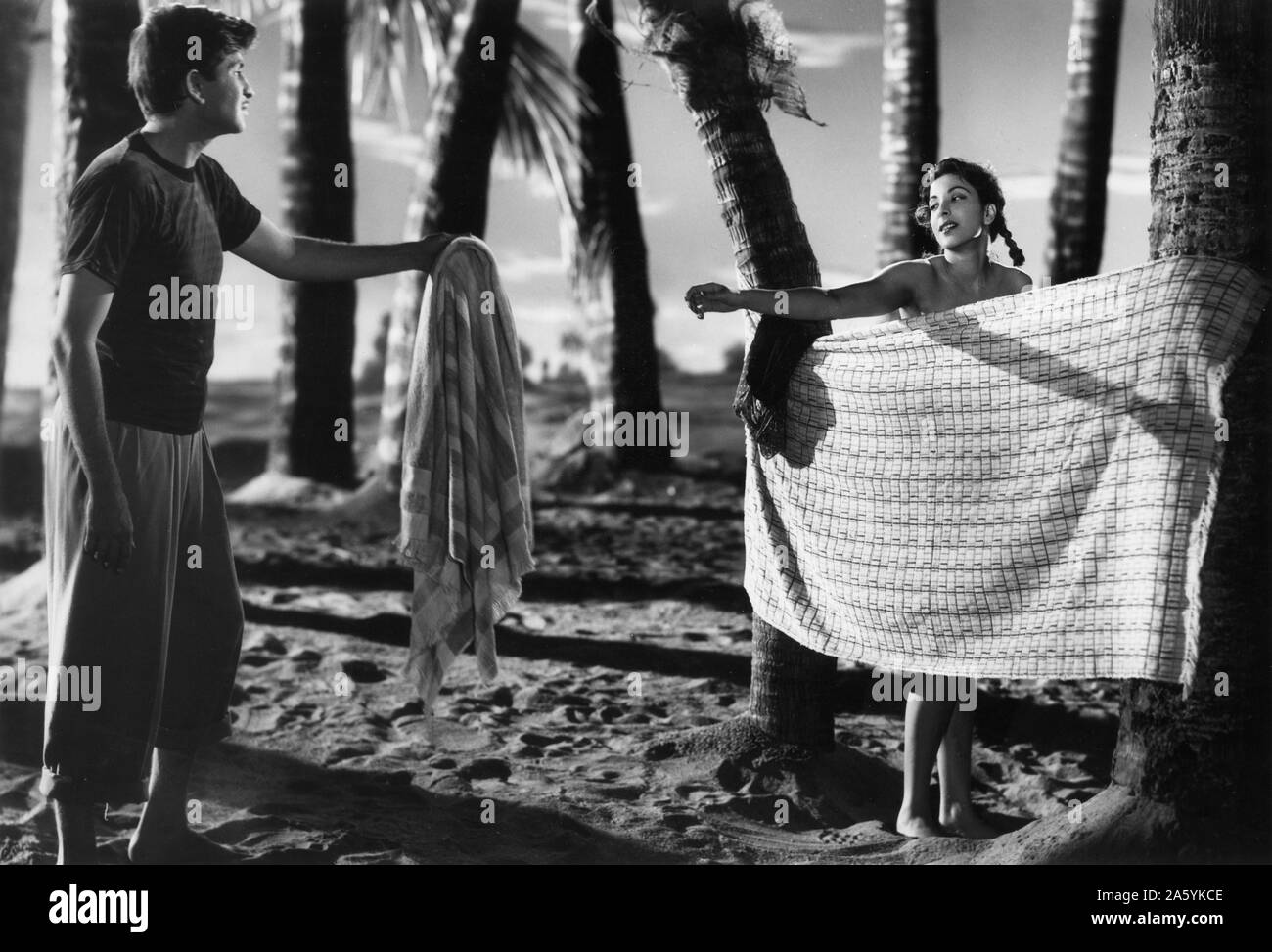 Awaara Year : 1951 India Director : Raj Kapoor Nargis, Raj Kapoor Stock Photo