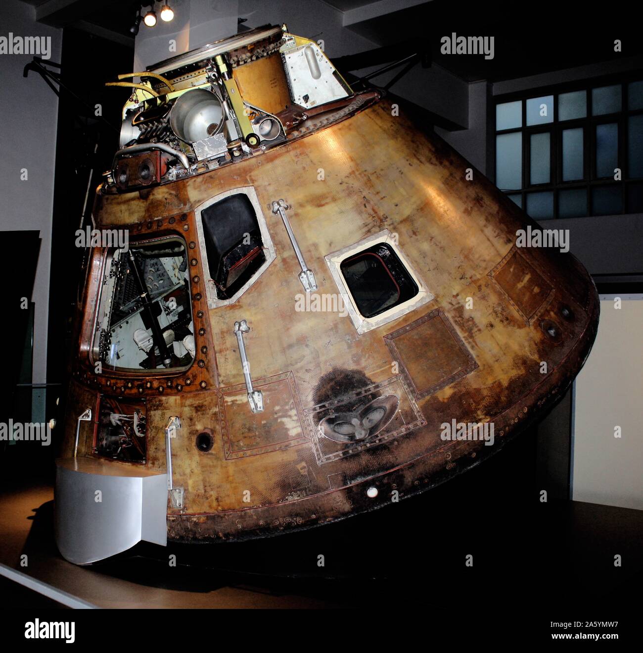 Apollo 10 Command Module. Circa 1969. The capsule in which astronauts Tom Stafford, John Young and Gene Cernan travelled around the moon in 1969. Apollo 10 was a dry run for the Moon landing which followed it. Stock Photo