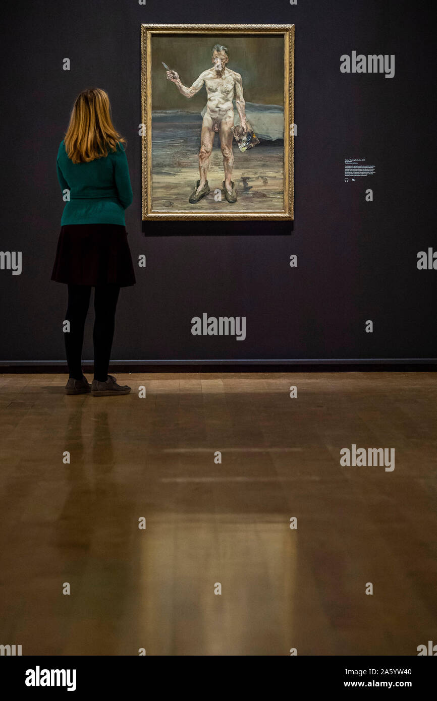 London, UK. 23rd Oct, 2019. Painter Working, reflection, 1993 - Lucian Freud self-portraits at the Royal Academy of Arts. Executed over almost seven decades on canvas and paper, the exhibition brings together 56 works that chart Freud’s artistic development. Credit: Guy Bell/Alamy Live News Stock Photo